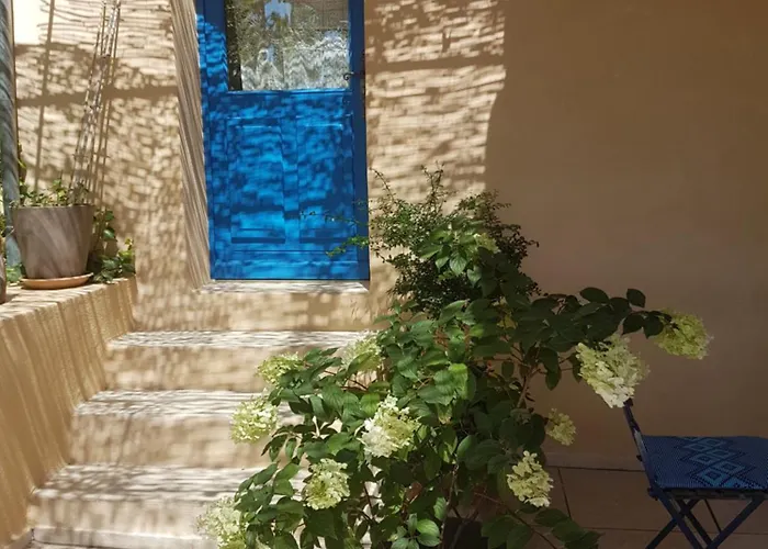 Bed & Breakfast La Colline Bleue Banne