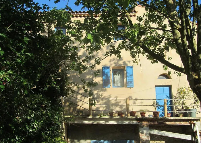 La Colline Bleue 3*